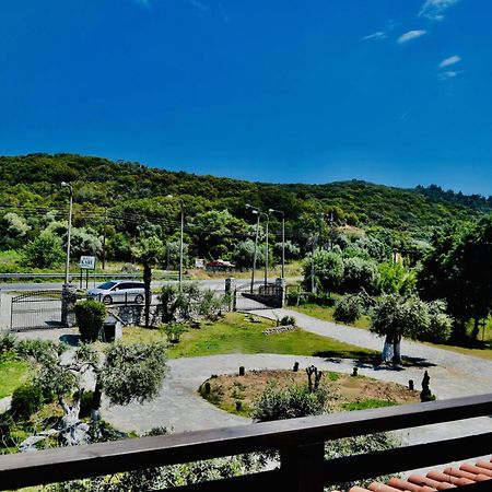 Hotel Kari Ouranoupoli Bagian luar foto