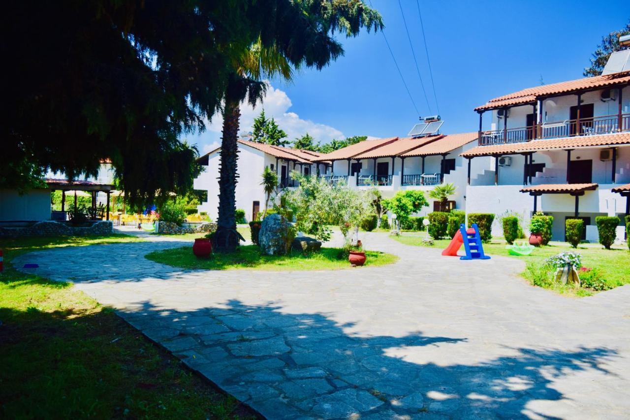 Hotel Kari Ouranoupoli Bagian luar foto