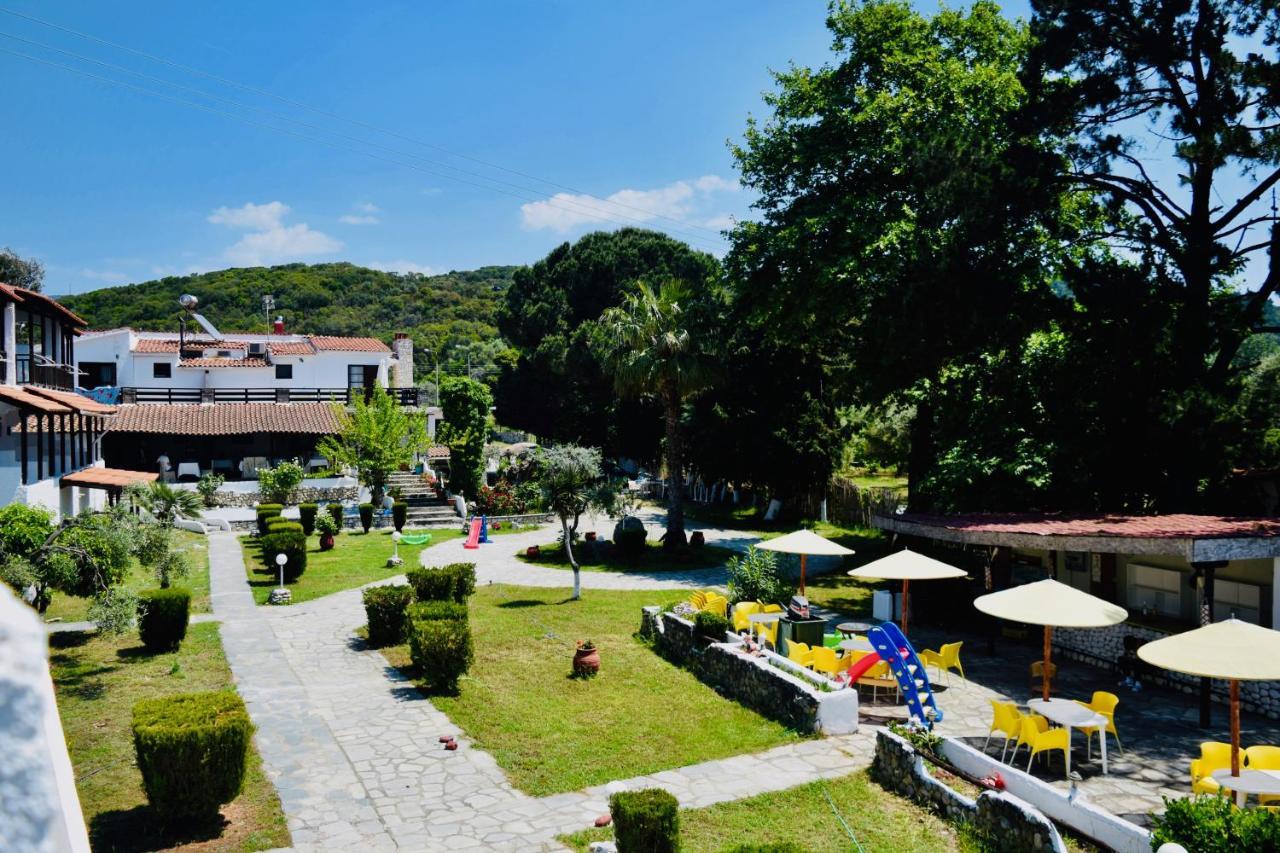 Hotel Kari Ouranoupoli Bagian luar foto