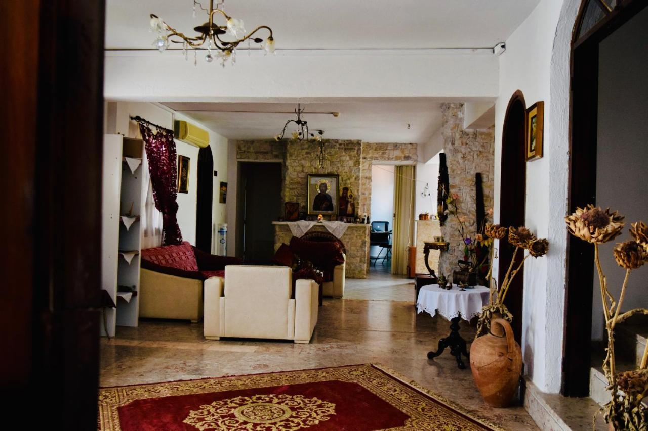 Hotel Kari Ouranoupoli Bagian luar foto