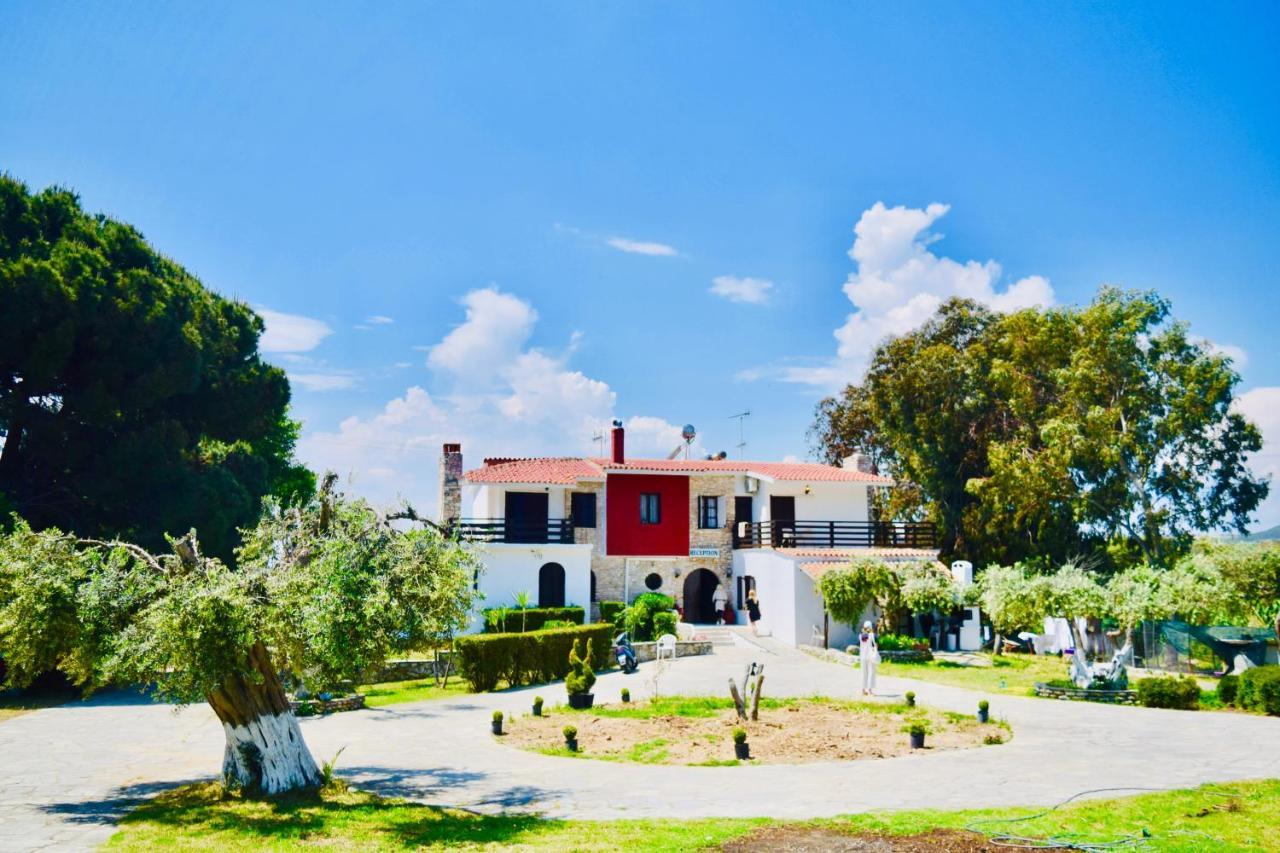Hotel Kari Ouranoupoli Bagian luar foto